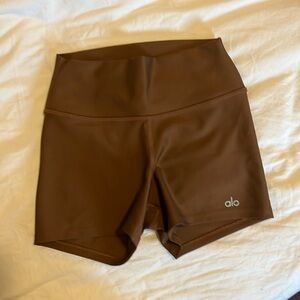Alo Airlift shorts - brown